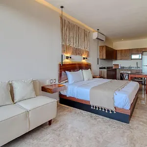 adora-tulum-406-at-av-kukulkan.allrivieramayahotels.com/