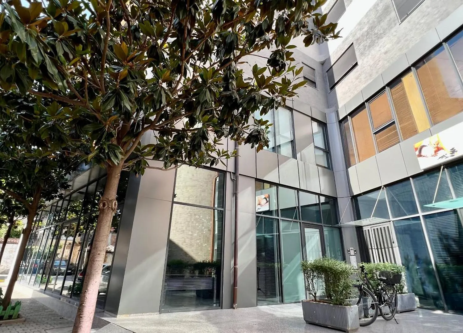 New Bazaar Cozy Apartments - Apartment 1 , 2 , 3 And 4 Tirana 0*,  Albania