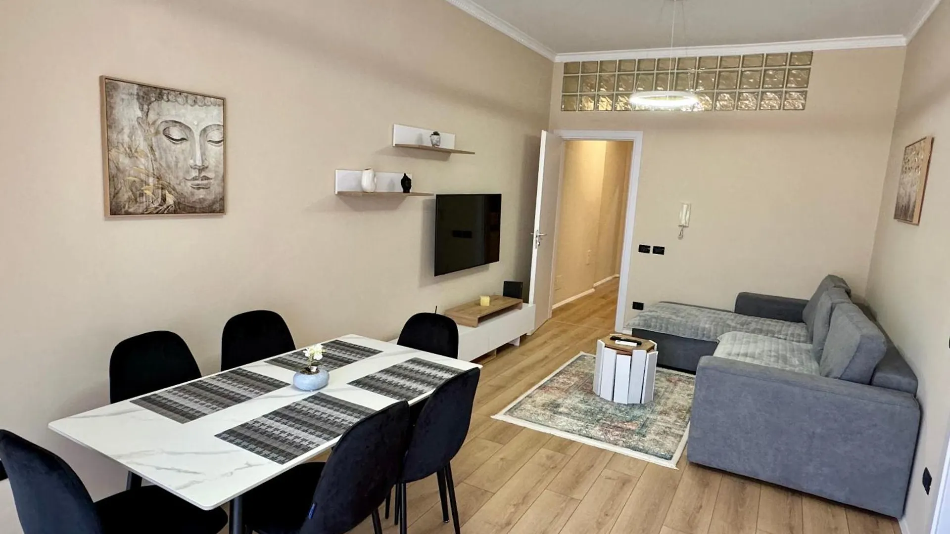 New Bazaar Cozy Apartments - Apartment 1 , 2 , 3 And 4 Tirana 0*,